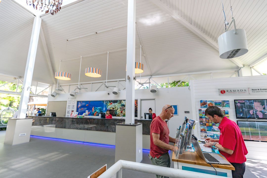 Destratification System Ramada Reception Narrow Aisle