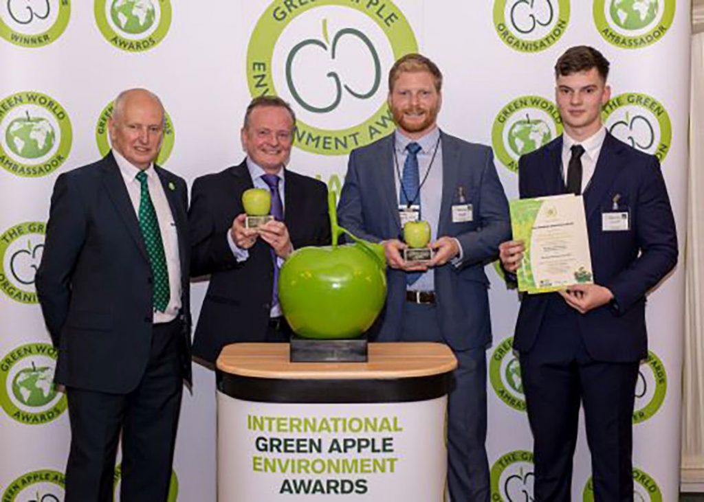 Kingdom Shopping Centre Receiving Green Apple Award