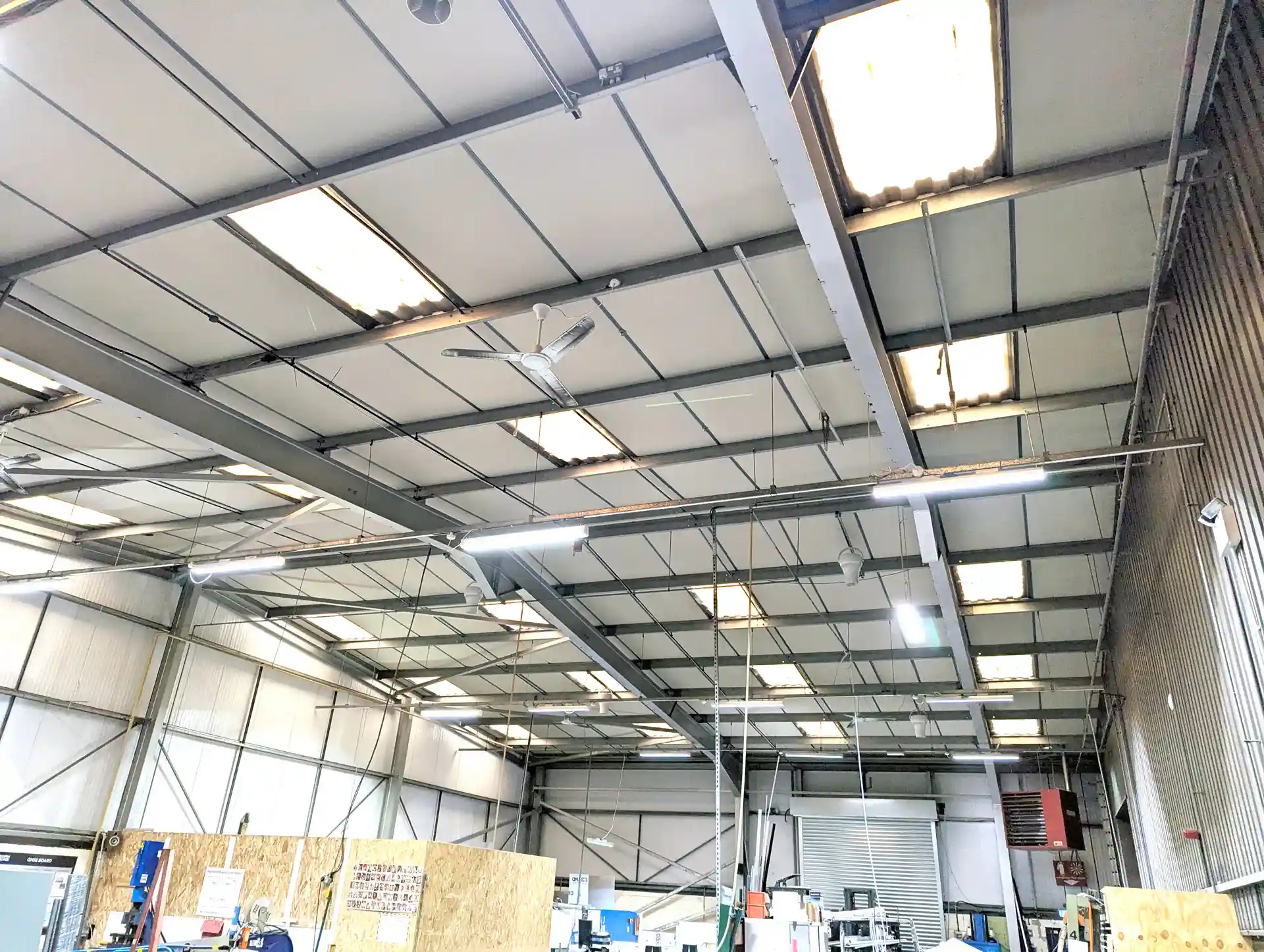 Nuneaton Signs Ltd Improve Comfort & Costs With Airius Destratification Fans 2